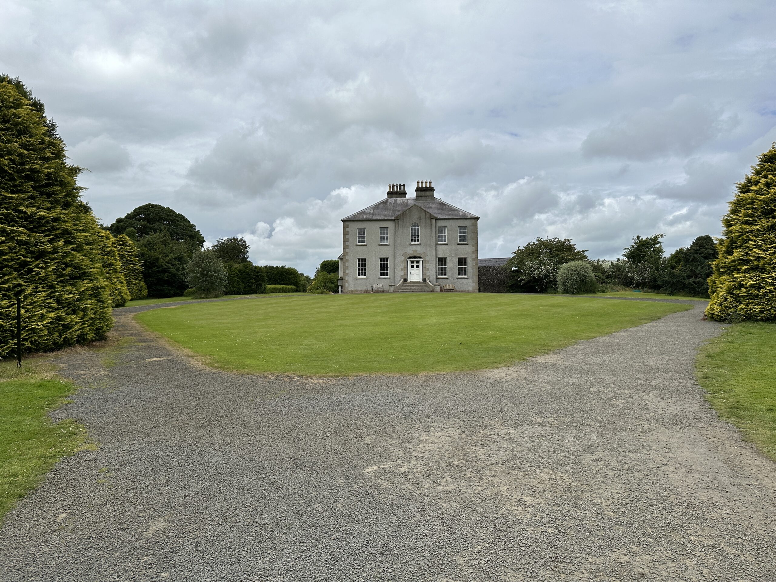 Auch das dazugehörige Anwesen hat seinen Charme