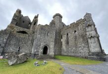 Irland – Teil 6: Killarney – Cork – Cashel – Kilkenny – Waterford Zurecht beliebt: Die Ruine Rock of Cashel