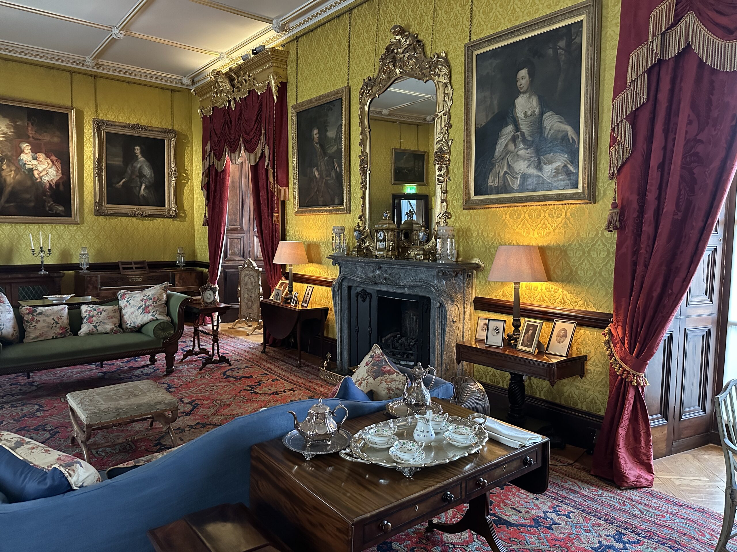 Die Innenausstattung des Schlosses von Kilkenny ist üppig