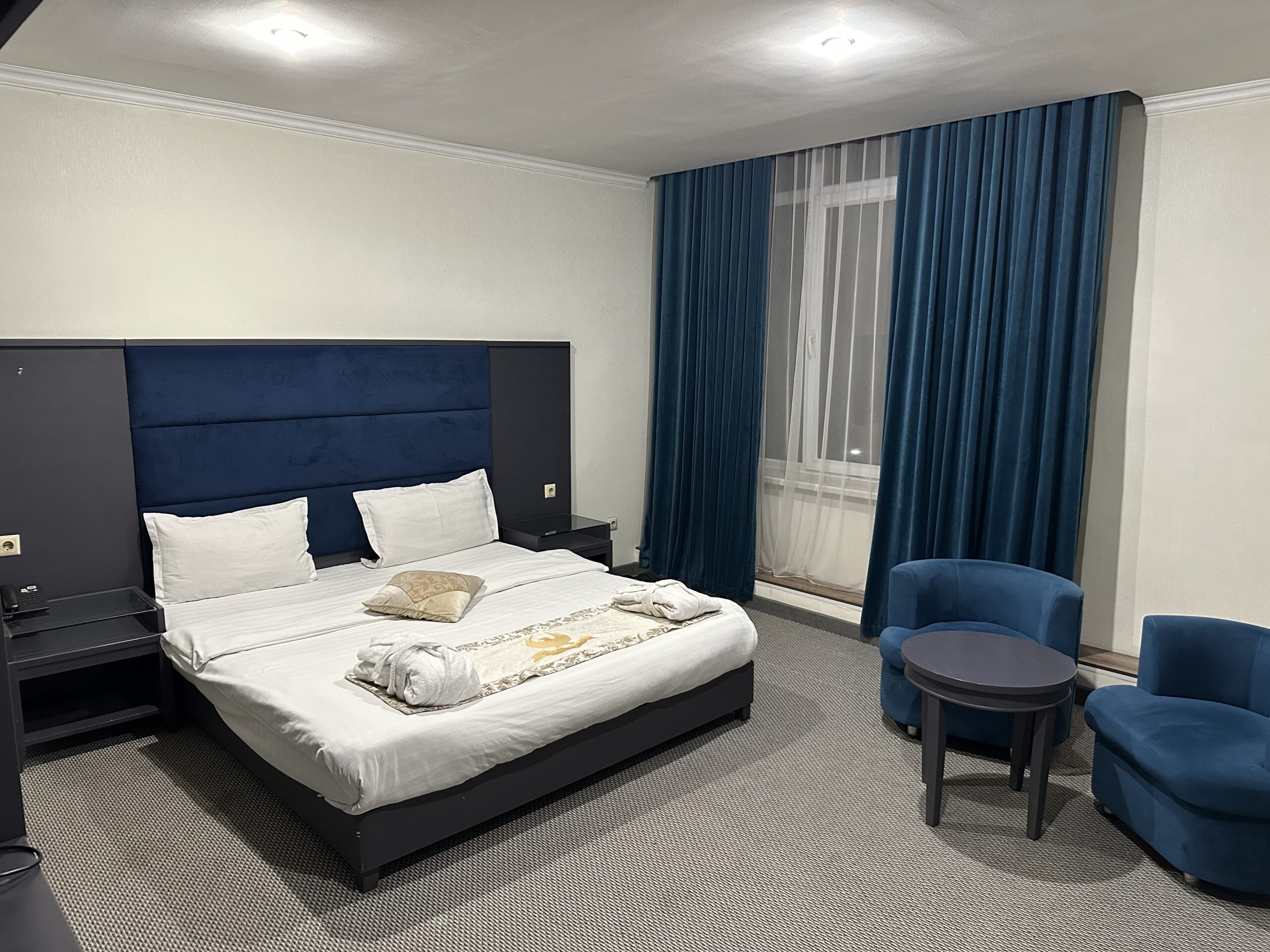 Passt auf jeden Fall so: Einzelzimmer im Grand Erbil Hotel von Almaty