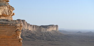 Shanghai – Riyadh – Istanbul: Teil 3 (Riyadh – Huraymila) Edge of the World - der Rand der Welt, nördlich von Riyadh, Saudi-Arabien