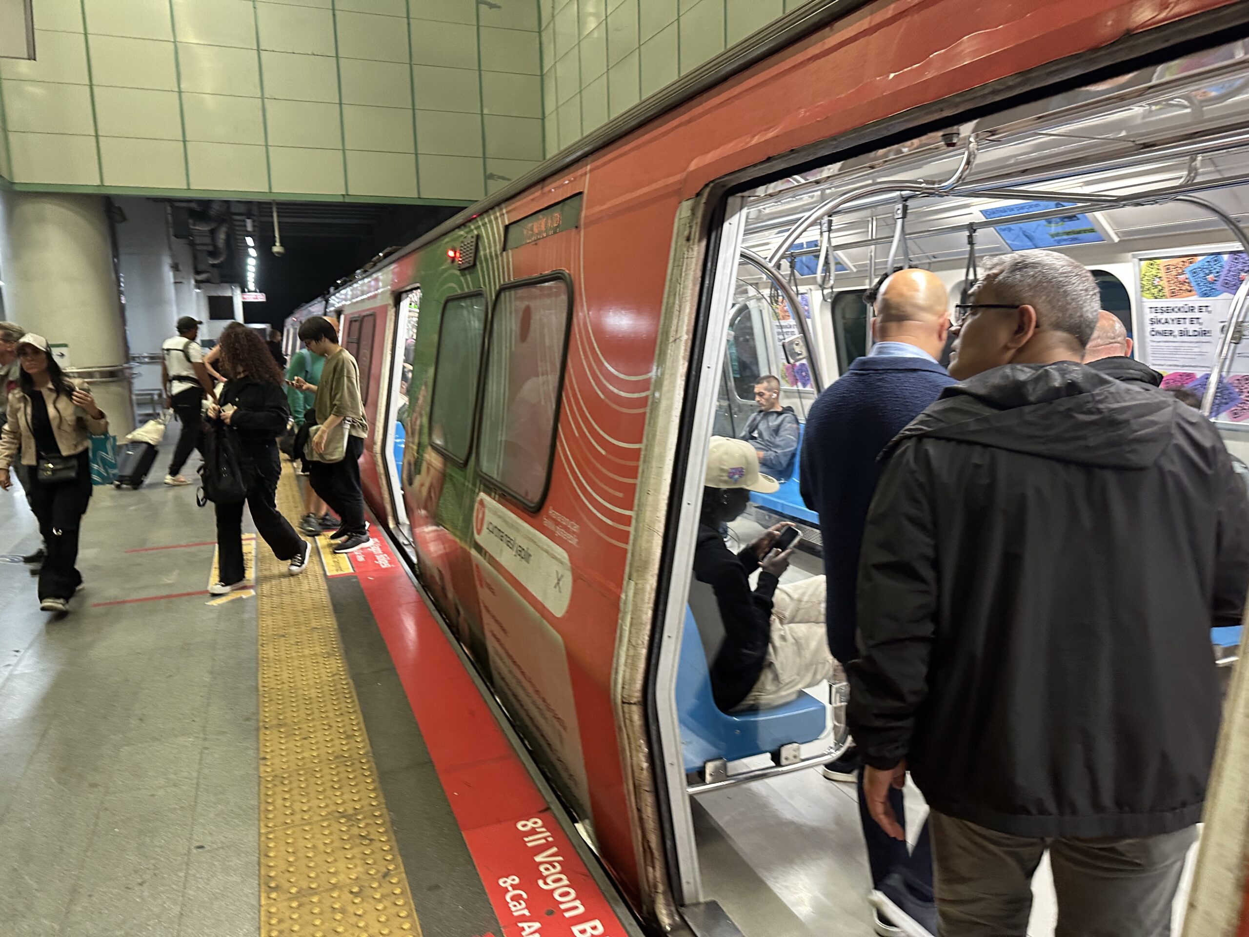 Mit der U-Bahn geht's ins Stadtzentrum